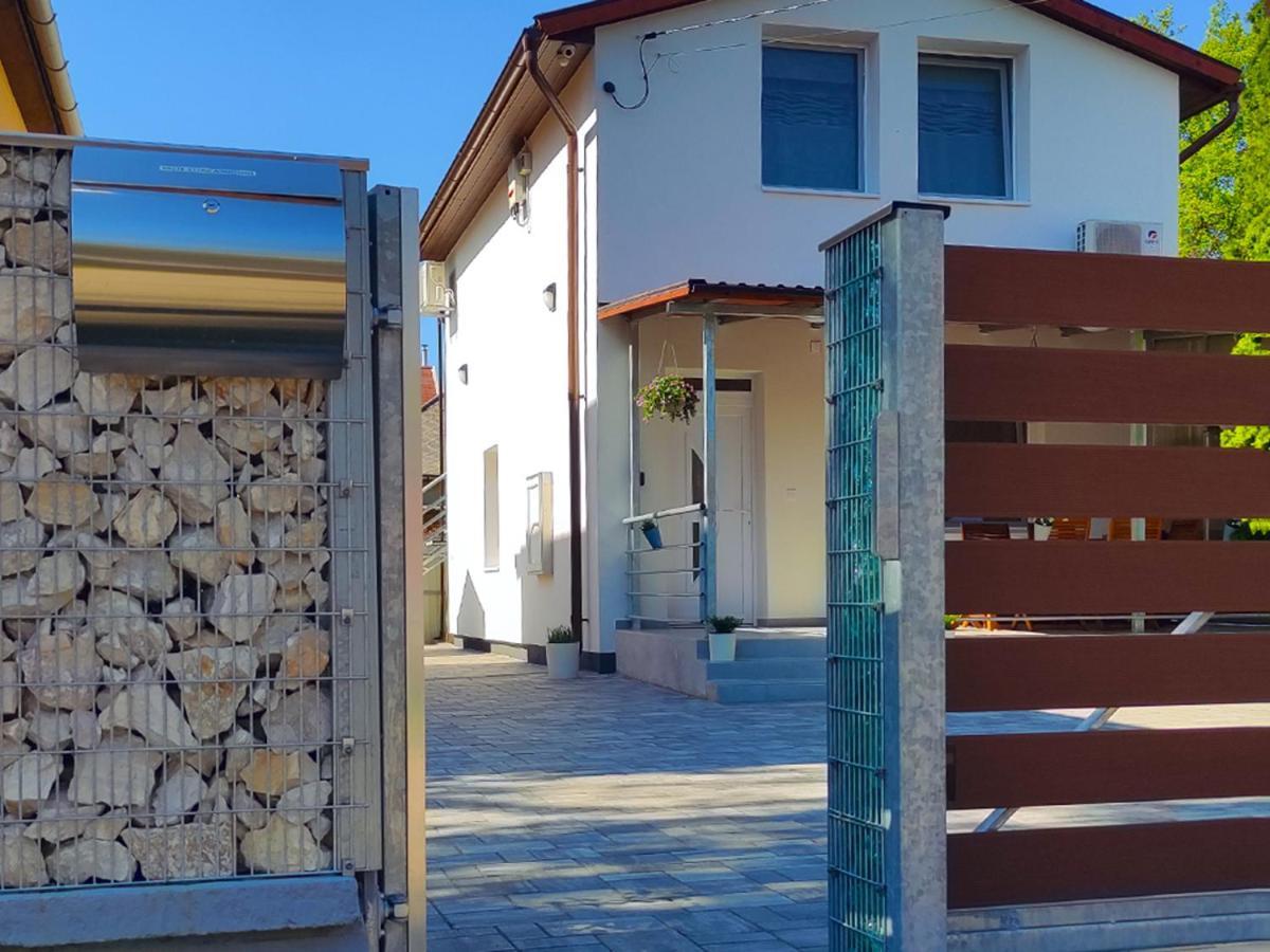 White Stone Apartman Hajdúszoboszló Εξωτερικό φωτογραφία