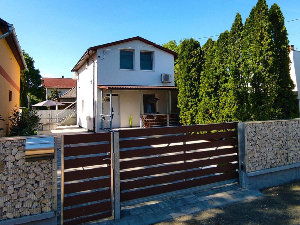 White Stone Apartman Hajdúszoboszló Εξωτερικό φωτογραφία
